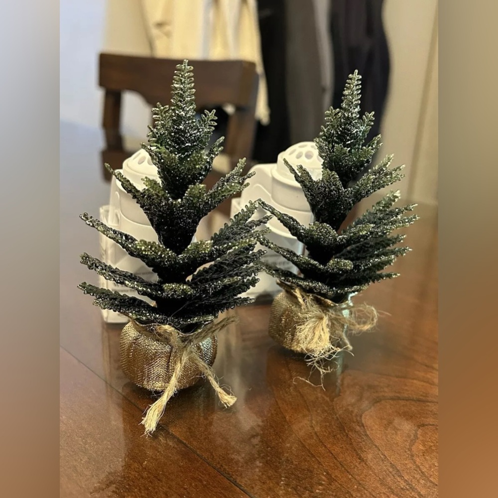 NEW Bath & Body Works Wallflower Plug In Christmas Tree Burlap Sack Set of 2